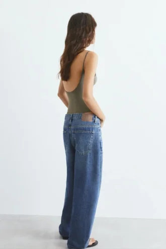 Body de poliamida con tirantes finos