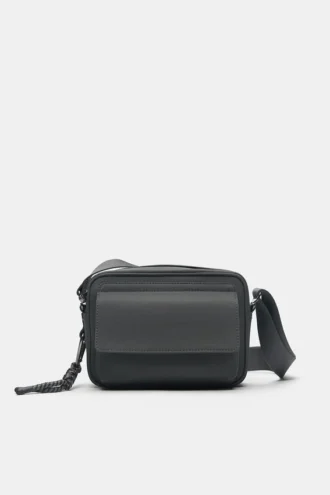 Bolso bandolera con adornos