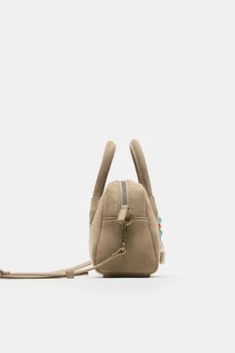 Bolso bandolera con adornos