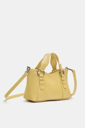 Bolso bandolera con detalle de anilla