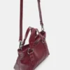 Bolso bandolera con detalle de anilla