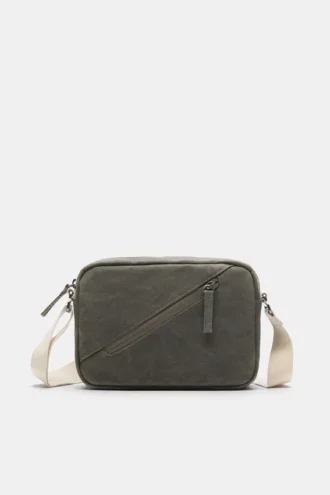Bolso bandolera con efecto desgastado
