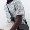 Bolso bandolera con pespuntes Bolso bandolera con pespuntes