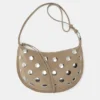 Bolso bandolera con tachuelas Bolso bandolera con tachuelas