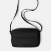 Bolso bandolera de tela recubierta de goma