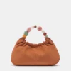 Bolso con abalorios Bolso con abalorios