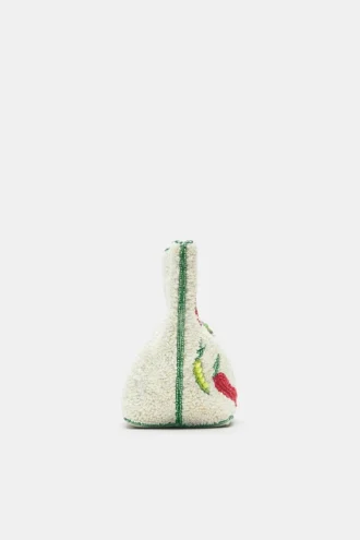 Bolso con abalorios