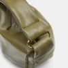 Bolso con detalle de anilla Bolso con detalle de anilla