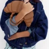 Bolso con forma de croissant Bolso con forma de croissant