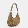 Bolso de hombro con adornos Bolso de hombro con adornos