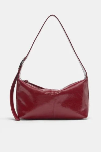 Bolso de hombro con hebilla