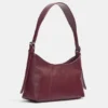 Bolso de hombro con pespuntes Bolso de hombro con pespuntes