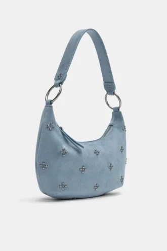 Bolso de hombro con tachuelas