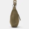 Bolso de hombro con tachuelas