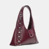 Bolso de hombro con tachuelas Bolso de hombro con tachuelas