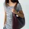 Bolso shopper con efecto trenzado Bolso shopper con efecto trenzado
