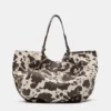 Bolso shopper con estampado de vaca Bolso shopper con estampado de vaca