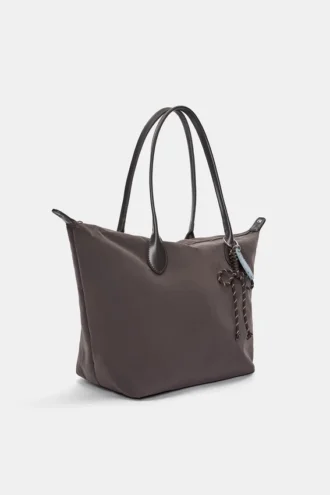 Bolso tipo shopper de nailon con detalle de colgante