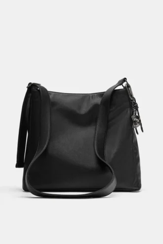 Bolso tote con adornos