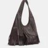 Bolso tote con flecos Bolso tote con flecos
