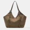 Bolso tote de piel sintética con detalle de correa