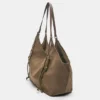 Bolso tote de piel sintética con detalle de correa