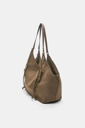 Bolso tote de piel sintética con detalle de correa Bolso tote de piel sintética con detalle de correa