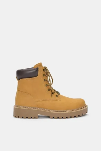 Botas con cordones STWD