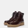 Botas con cordones STWD