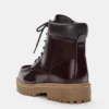 Botas con cordones STWD