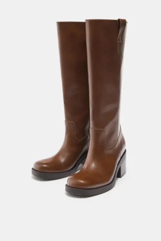 Botas de tacón alto