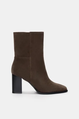 Botas de tacón alto de piel