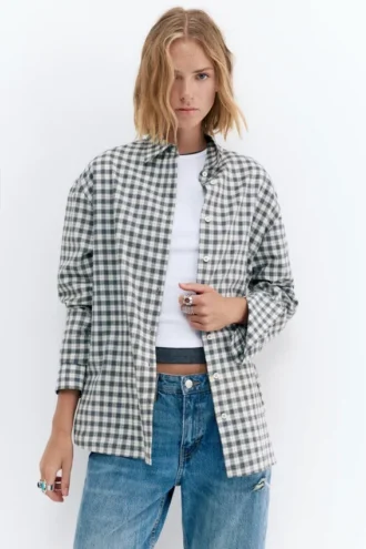 Camisas a cuadros con pañuelo de múltiples posiciones