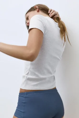 Camiseta ajustada de manga corta