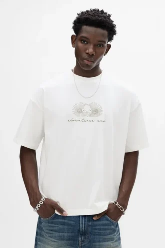 Camiseta blanca con estampado de erizo