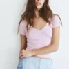 Camiseta con cuello en V Camiseta con cuello en V