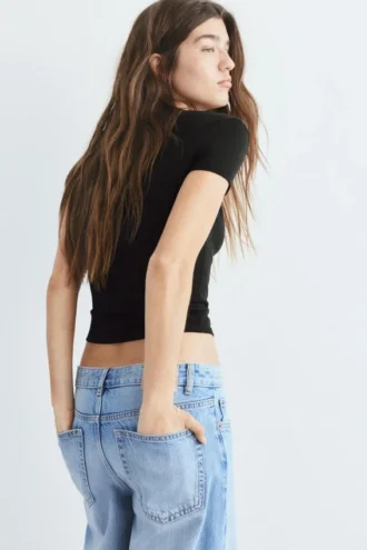 Camiseta con cuello en V