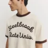 Camiseta con estampado en contraste y ribete Camiseta con estampado en contraste y ribete
