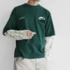 Camiseta con estampado en las dos mangas