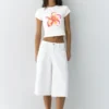 Camiseta con estampado floral