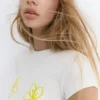 Camiseta con estampado floral