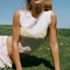 Camiseta con estampado floral