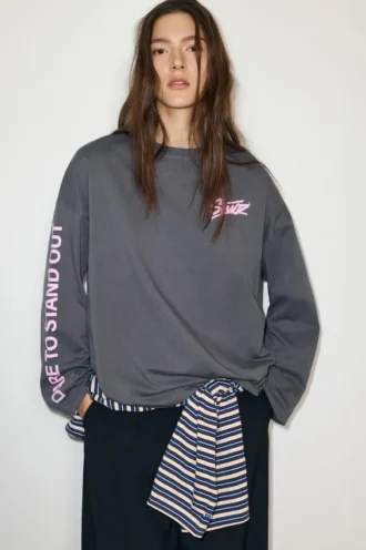 Camiseta con gráfico STWD
