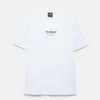 Camiseta con logotipo bordado
