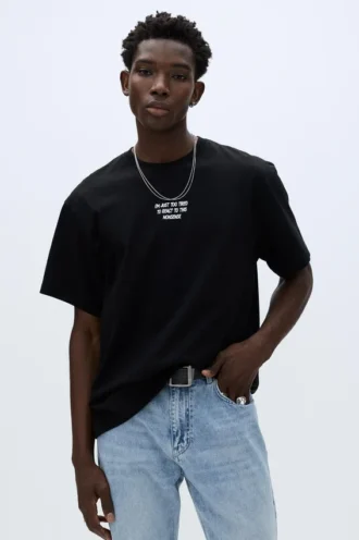 Camiseta de manga corta con eslogan
