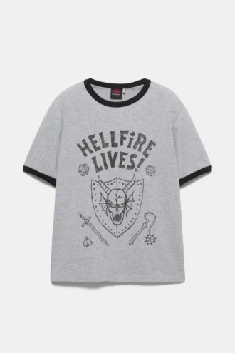 Camiseta «Hellfire Lives Stranger Things»