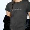 Camiseta negra con pedrería Camiseta negra con pedrería