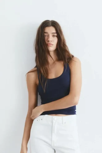 Camiseta sin mangas básica