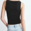Camiseta sin mangas con cuello barco Camiseta sin mangas con cuello barco