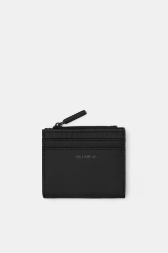 Cartera con acabado de goma